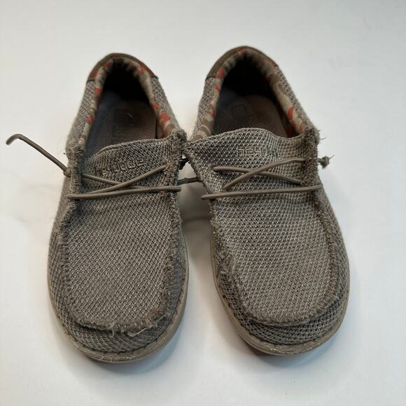 Hey Dude Wally Youth Slip Ons - Picture 1 of 5